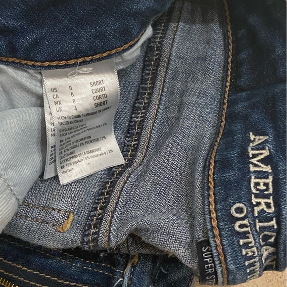 American Eagle distressed jeans - Picture 3 of 3